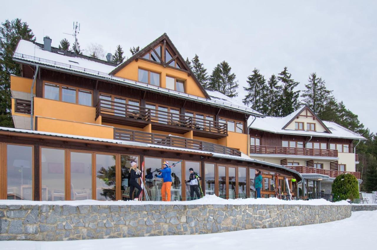 Hotel SLUNEČNÁ LOUKA Lipno nad Vltavou Buitenkant foto