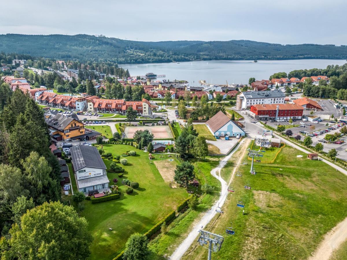 Hotel SLUNEČNÁ LOUKA Lipno nad Vltavou Buitenkant foto