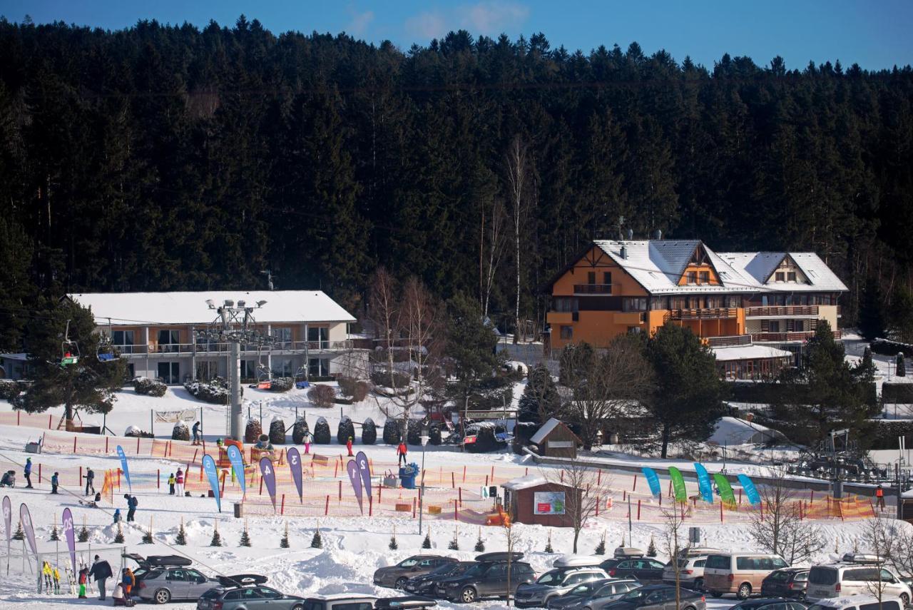 Hotel SLUNEČNÁ LOUKA Lipno nad Vltavou Buitenkant foto