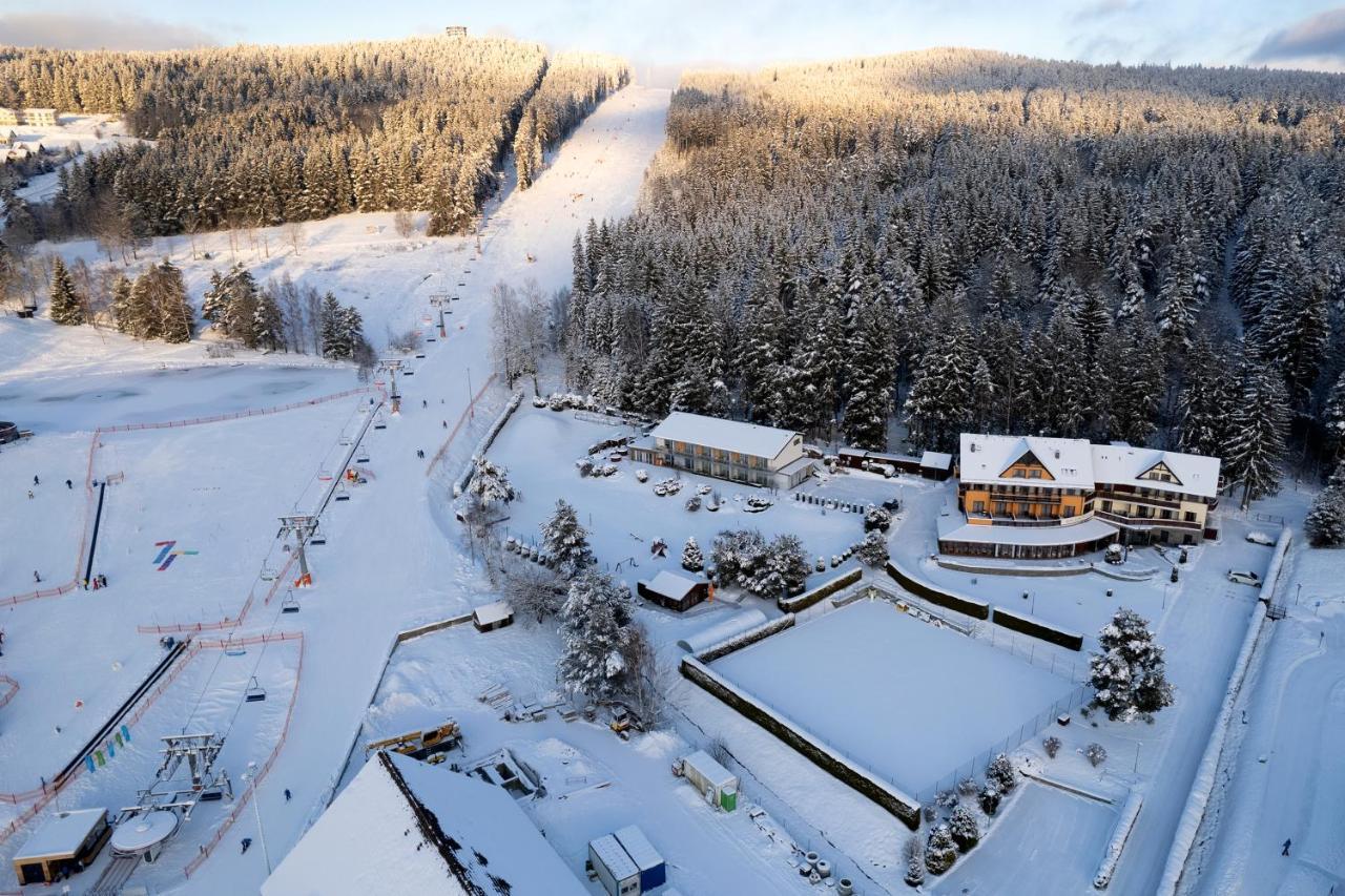 Hotel SLUNEČNÁ LOUKA Lipno nad Vltavou Buitenkant foto